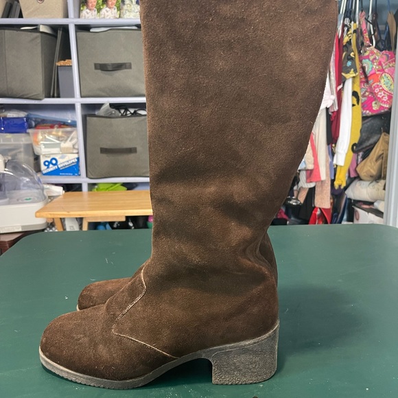 Women’s size 7 knee high boots by Richard Draper - Picture 3 of 10